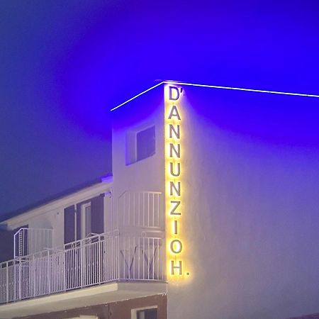 马帝斯兹罗D Annunziohouse住宿加早餐旅馆 外观 照片